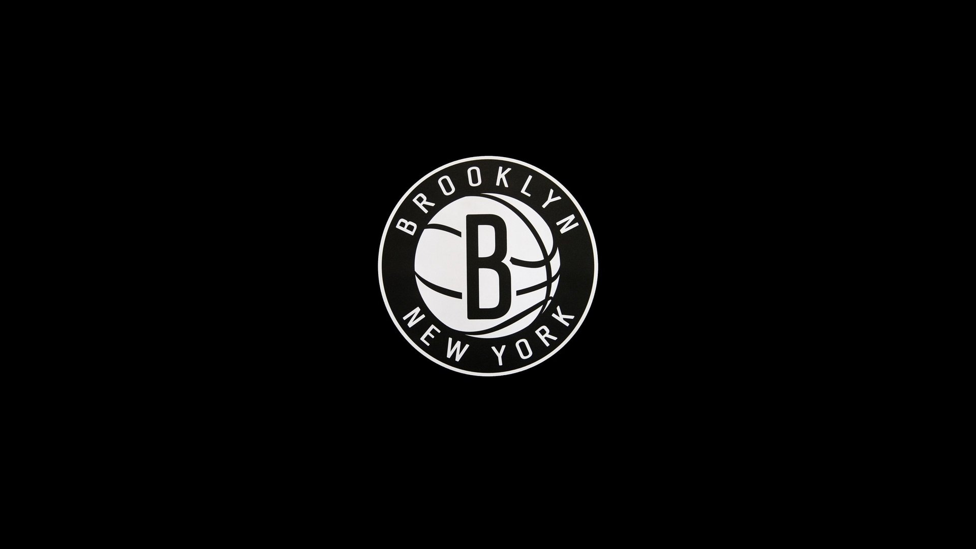 NBA季后赛激战正酣 东西部豪强上演巅峰对决