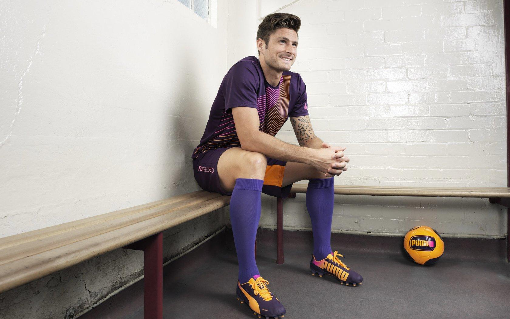 意媒曝卡普里莱引豪门争夺战 卡利亚里面临门将保卫战